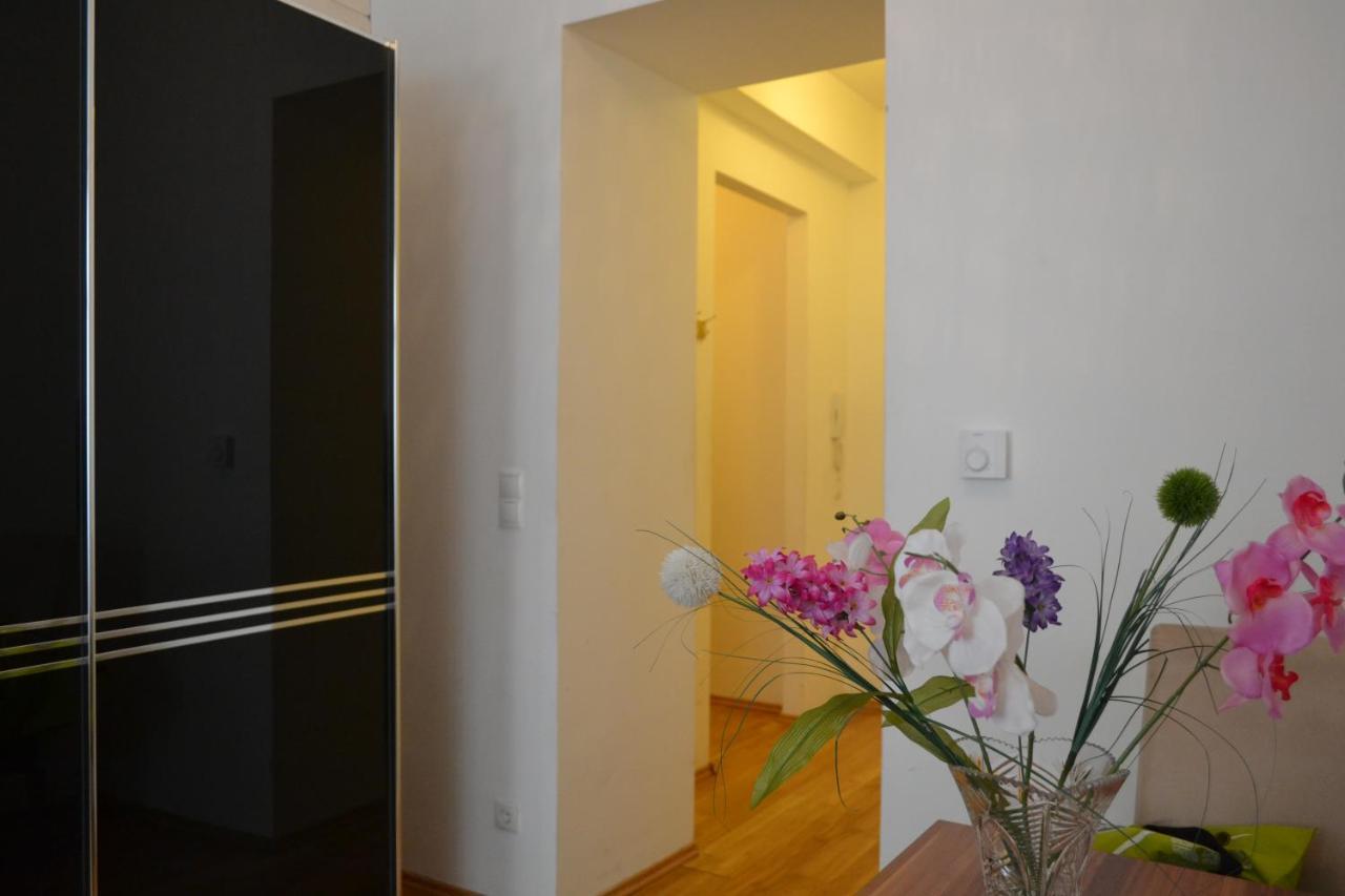 Goldfisch Apartment Taborstrasse Відень Екстер'єр фото